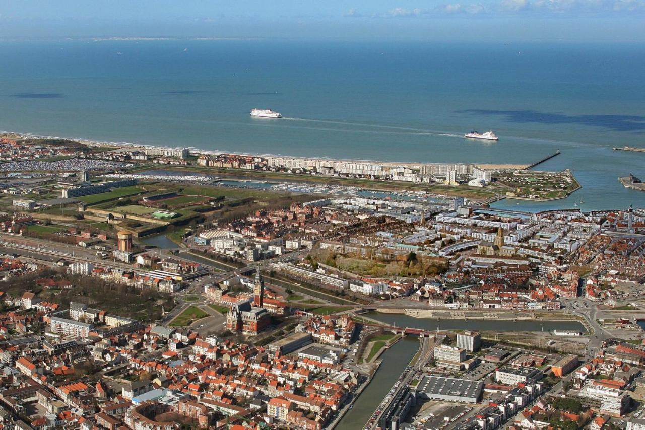 Le Familial Apartamento Calais Exterior foto